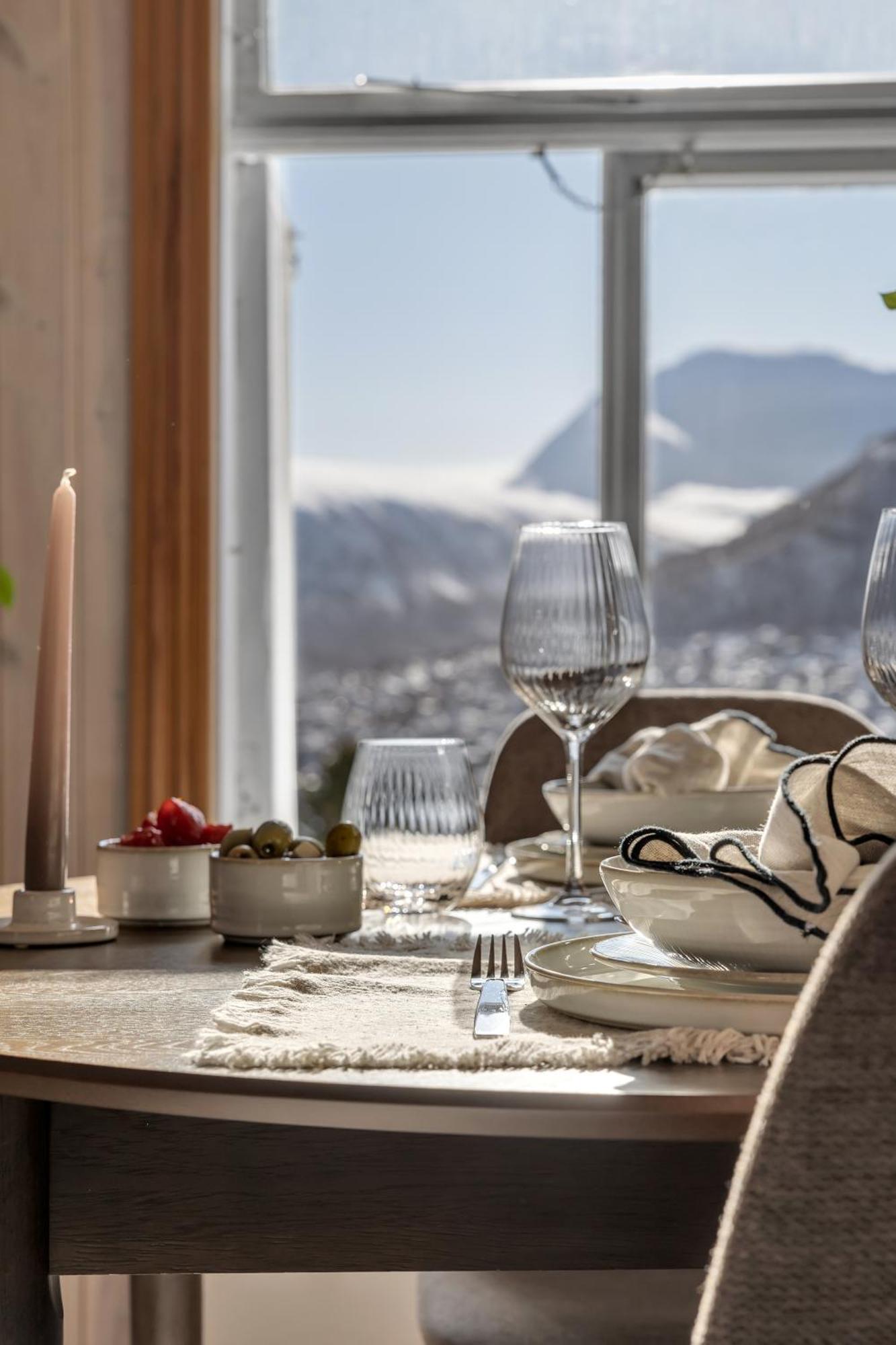 Cozy Central Loft Apartment With Amazing View Tromso Exterior photo